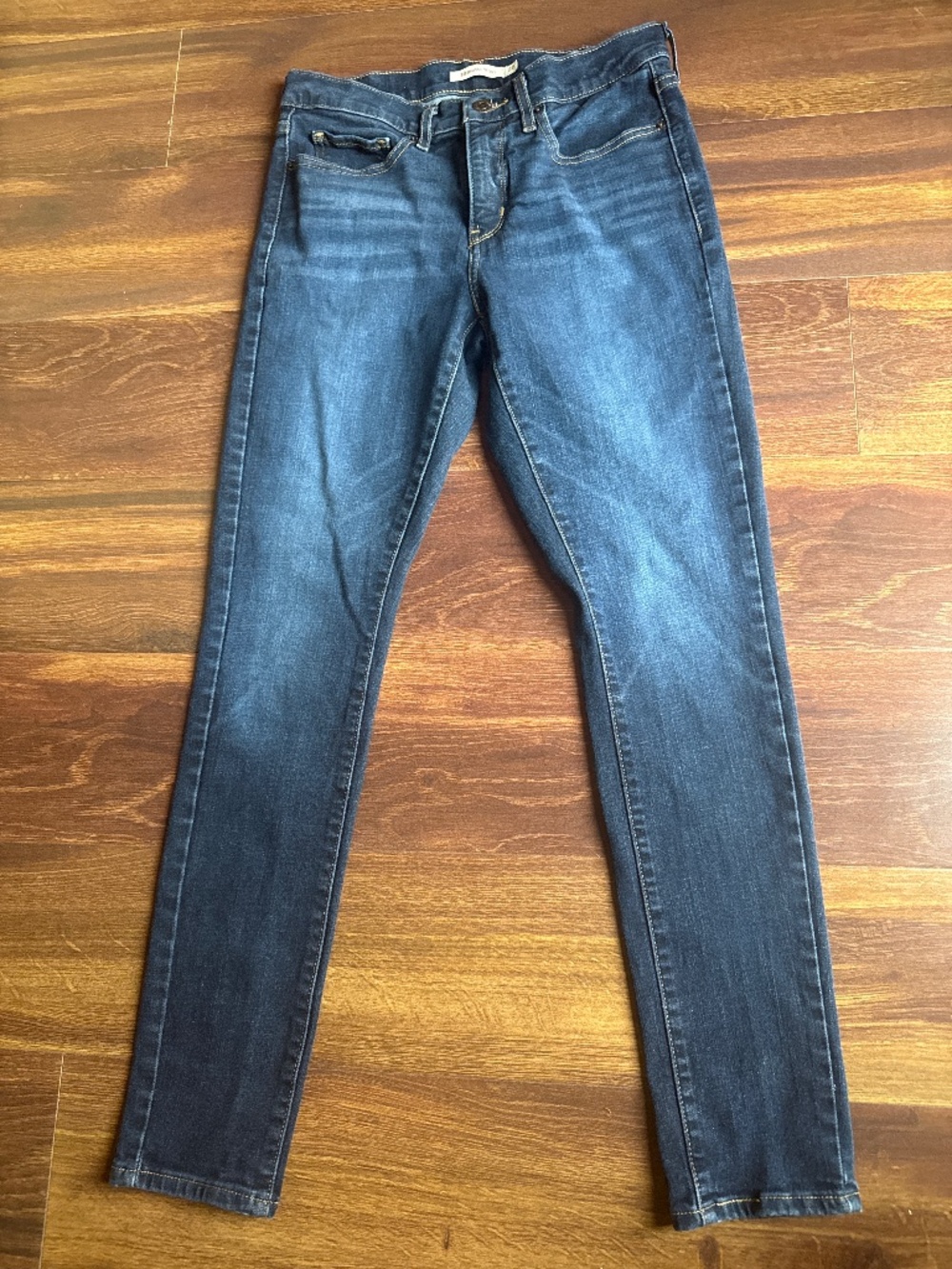 LEVI’S 311 Shaping Skinny Jeans Size 28